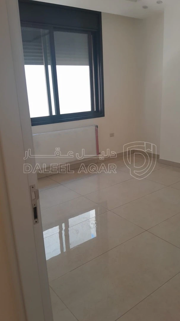 شقة في اراضي غرب عمان - 120,000 دأ - صورة 1